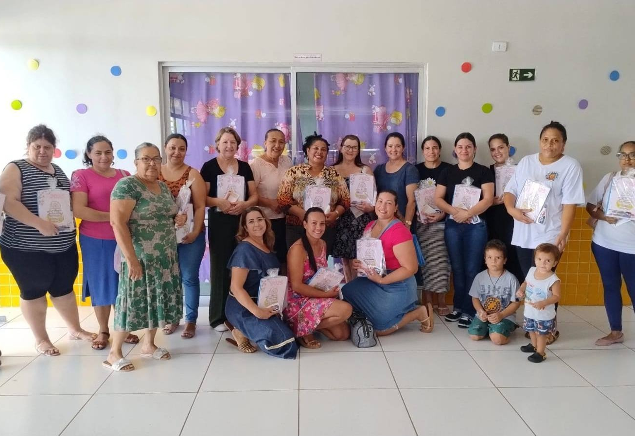 CAPACITAÇÃO PARA AS MONITORAS DA CRECHE